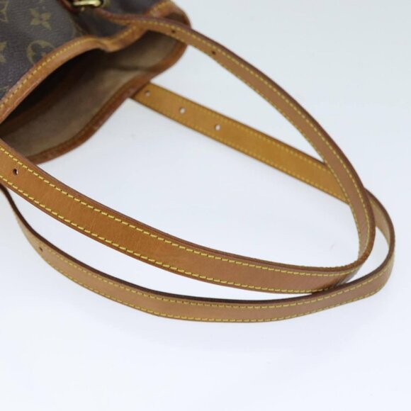 LOUIS VUITTON Monogram Bucket GM Shoulder Bag - Picture 7 of 15